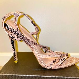 Snake Skin Pointed Heel